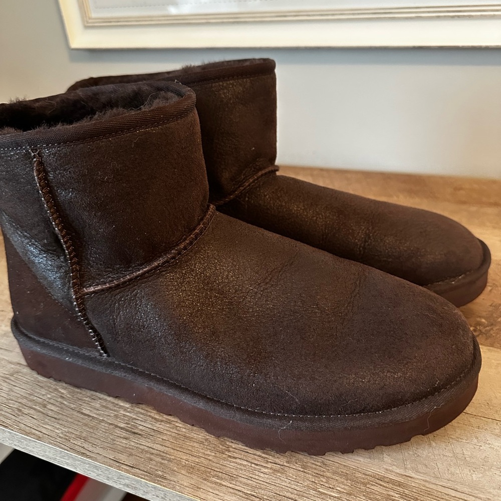 Ugh Men’s Mini Bomber Boot Dark Brown Leather size 12